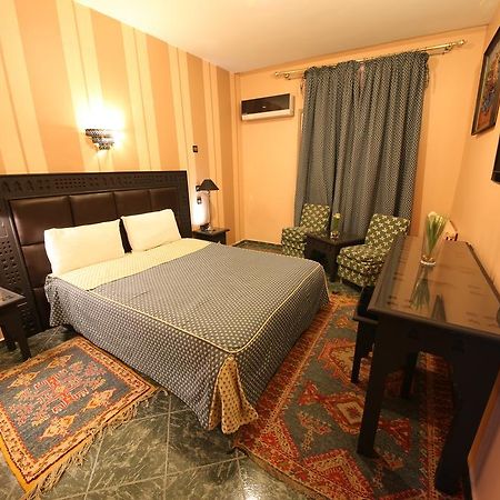Hotel Akouas Meknès Exteriör bild