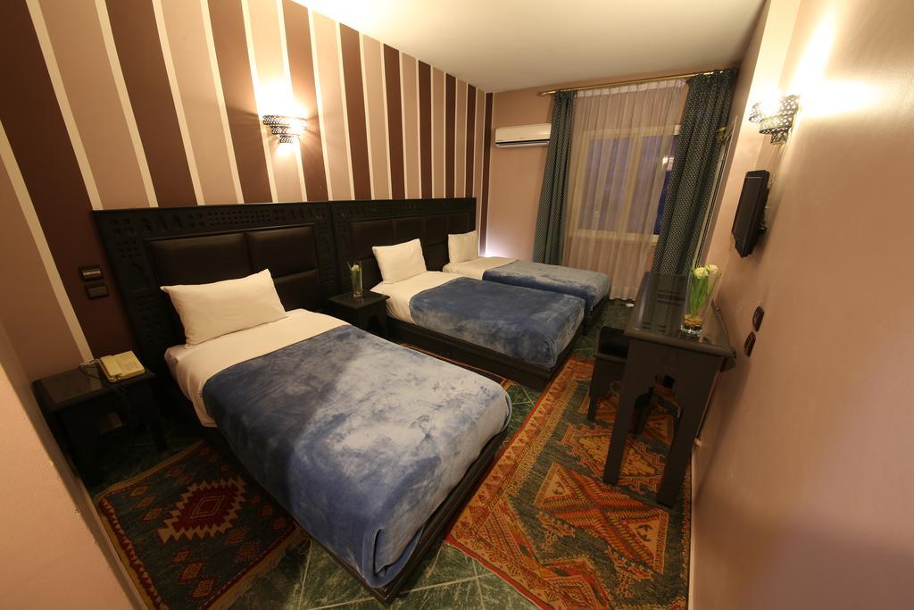 Hotel Akouas Meknès Exteriör bild