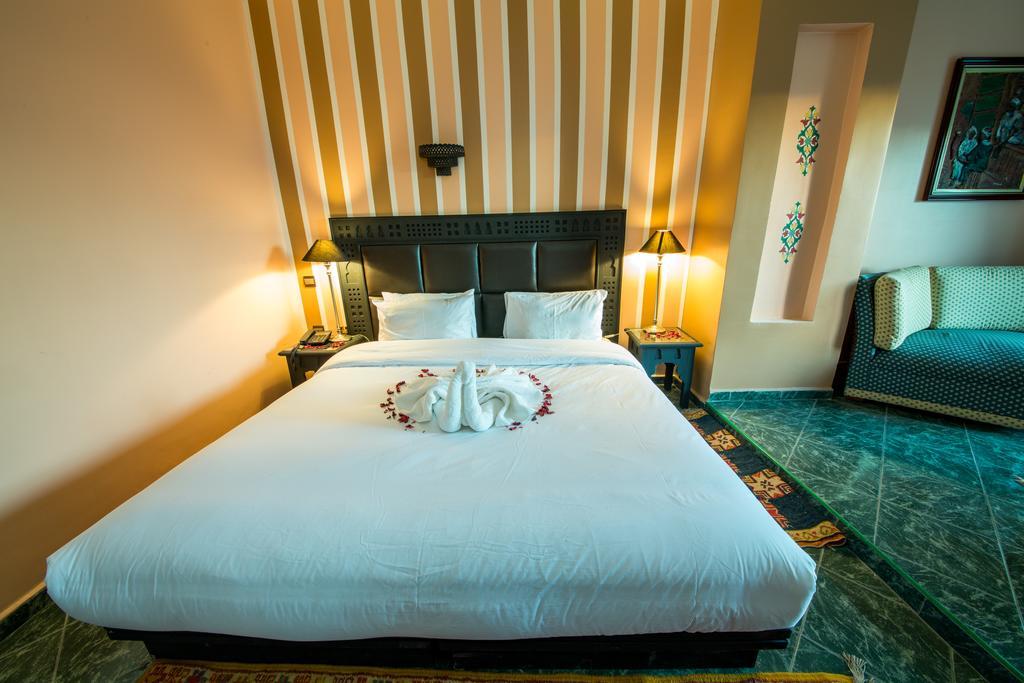 Hotel Akouas Meknès Rum bild